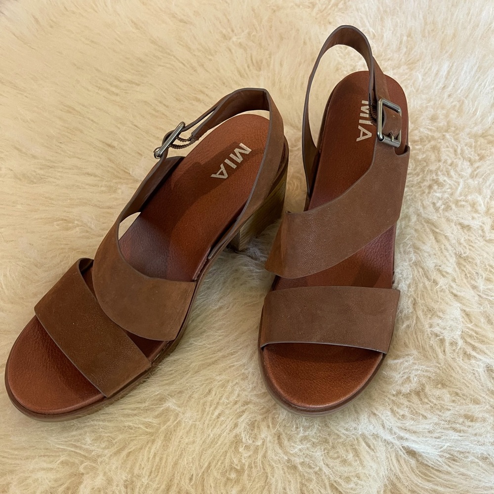 MIA block heels size 9.5